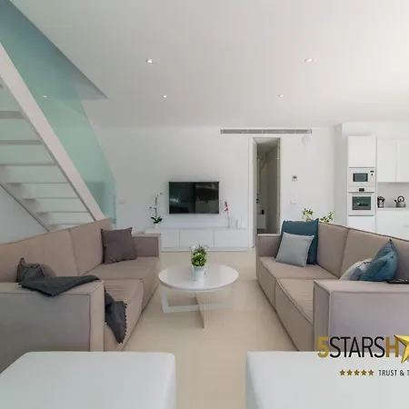 Villa, 180m To Sandy *