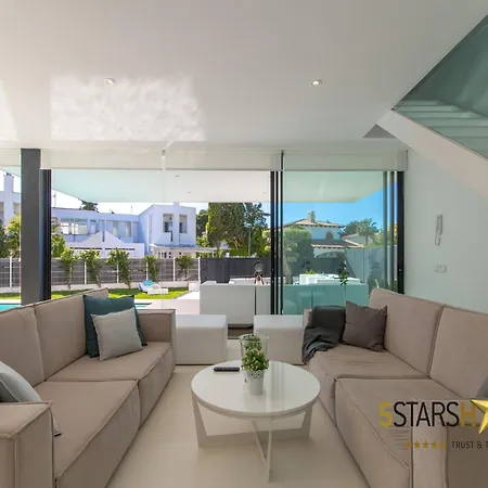 Villa Villa, 180m To Sandy