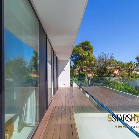 Villa, 180m To Sandy